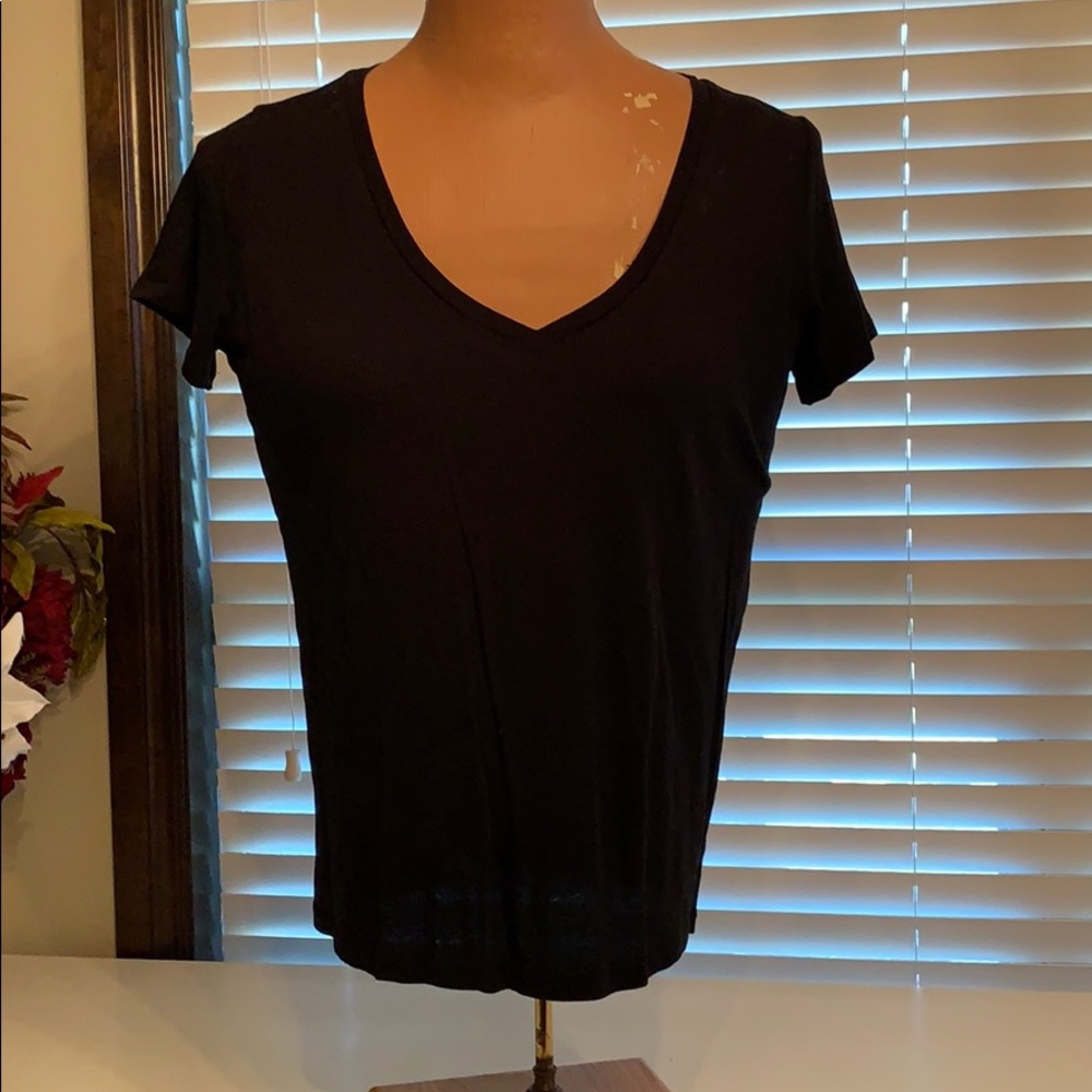Black express V-neck T-shirt